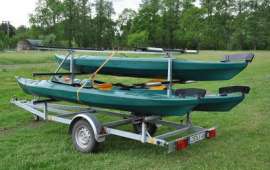 Boote auf einem Hänger