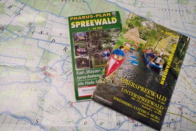 Freizeitkarten & Bücher