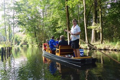 Kahnfahrt mit Manuela Kahnfahrt mit Manuela