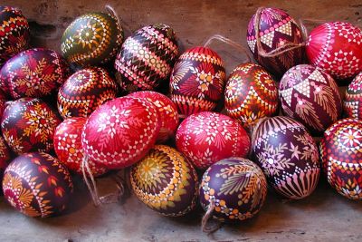 viel Geduld beim Ei kratzen ist gefragt sorbische Ostereier