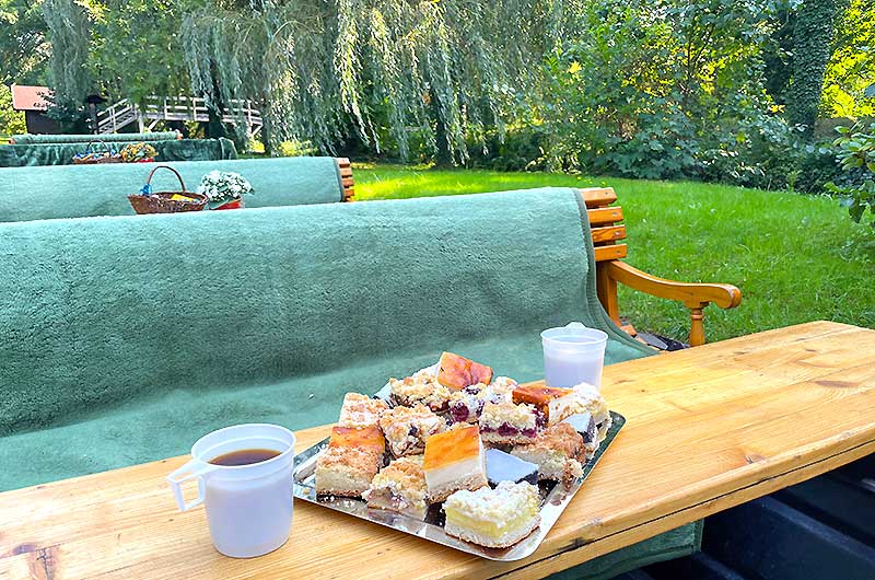 Kaffeekahnfahrt auf einem Tischkahn
