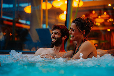 Paar in der Spreewald Therme Burg